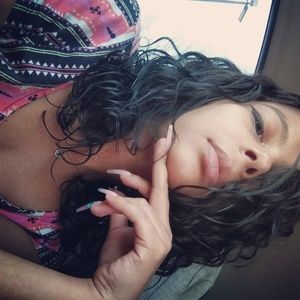 Meet your Posher, Tania